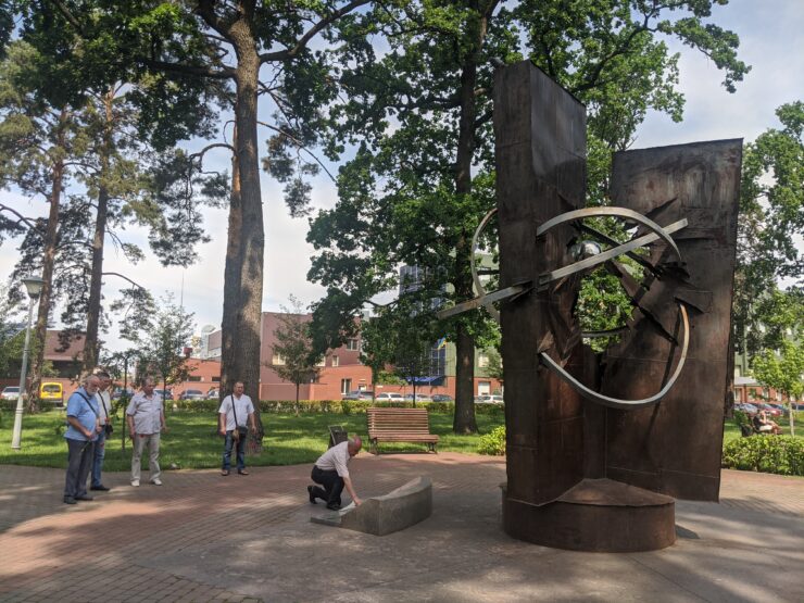 памятник чорнобильцям