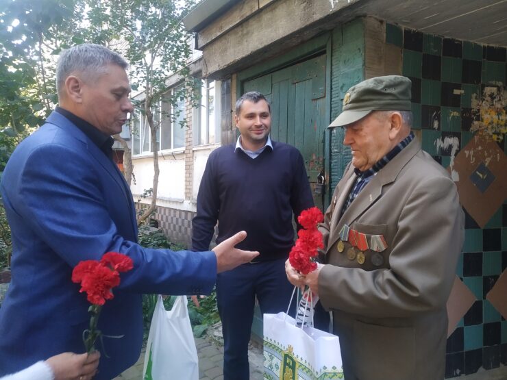 До Дня партизанської слави у Бучі привітали ветеранів