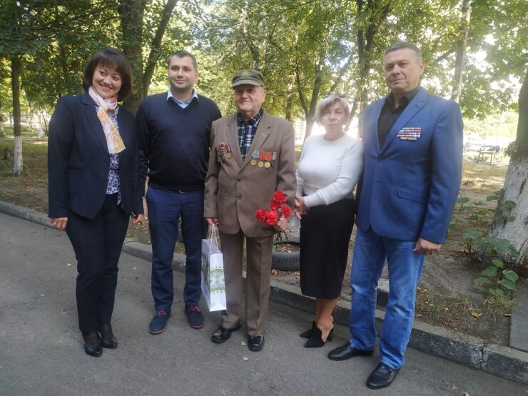 До Дня партизанської слави у Бучі привітали ветеранів