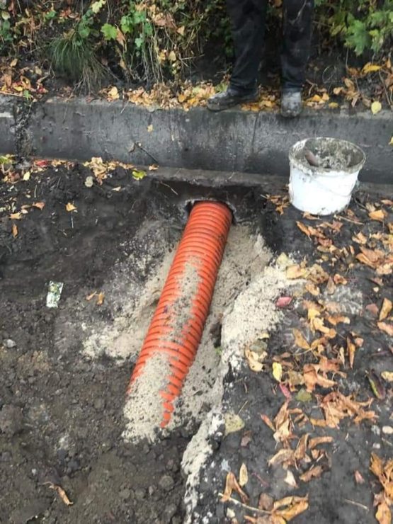 Триває капітальний ремонт дощової каналізації по вулиці Горького