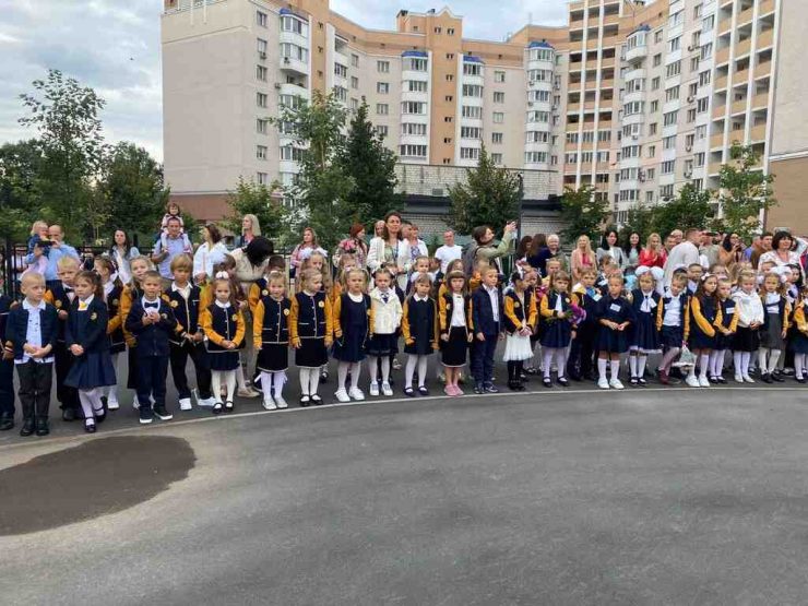 Відлунали перші дзвоники у школах громади (ФОТО)