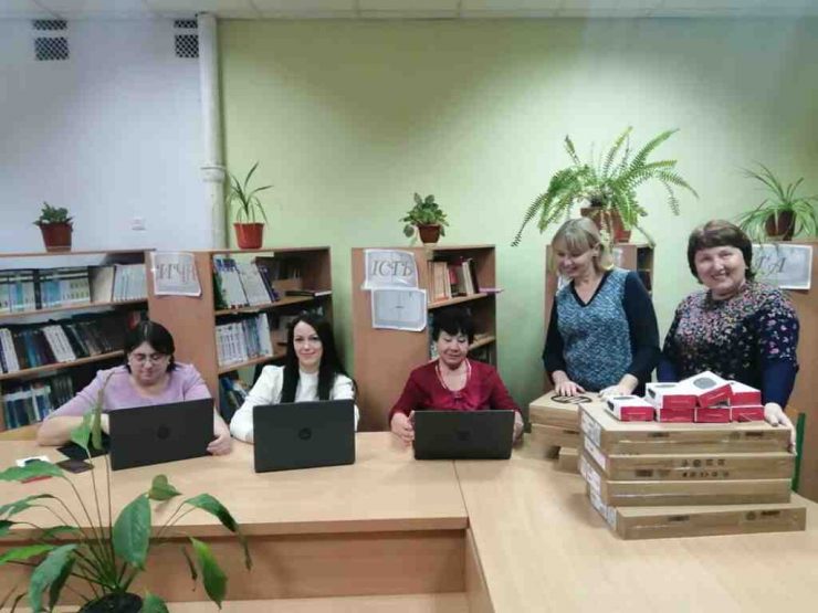Сучасні ноутбуки – для вчителів Бучанської громади (ФОТО)