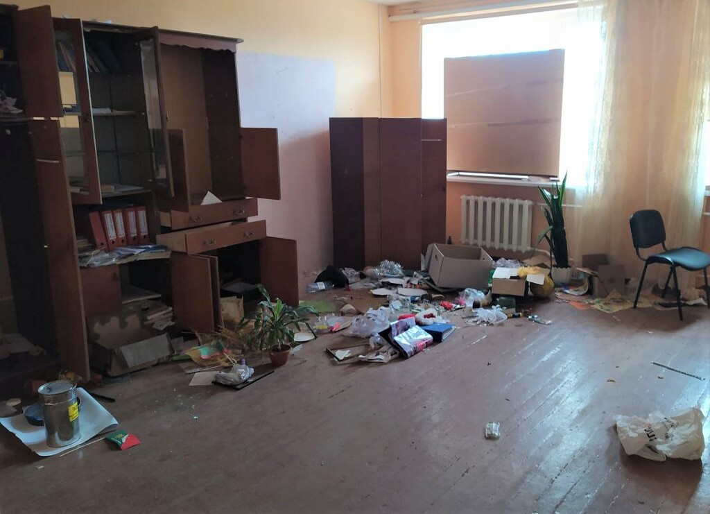 У Луб’янці рашисти в школі зробили госпіталь і готель (ФОТО)