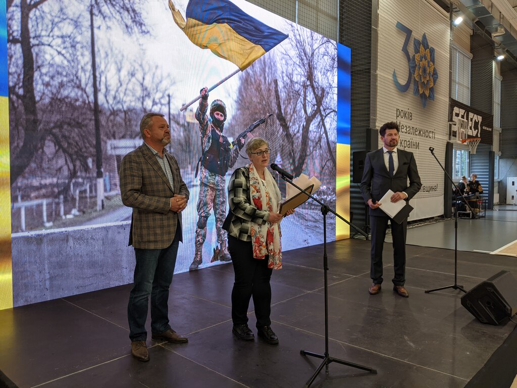 Волонтерам гуманітарного штабу щире «Дякую» (ФОТО)