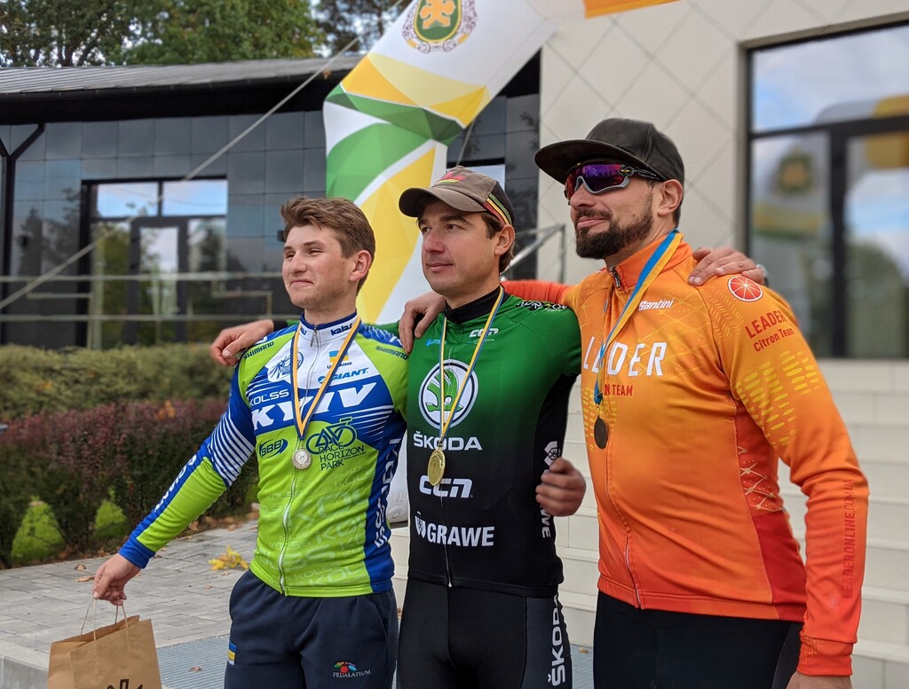 Нагороди і кубки – підсумки велогонки “Bucha Race” (ФОТО)