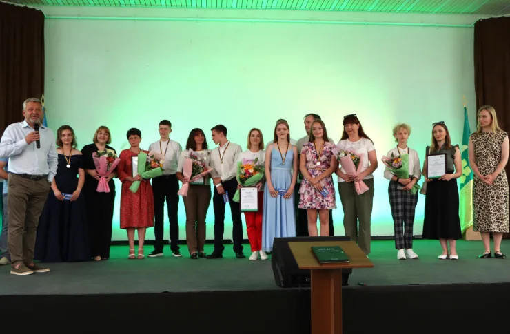 Почесні медалісти