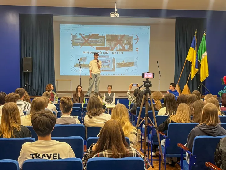 Успіх починається зі школи: активна молодь з Бучі