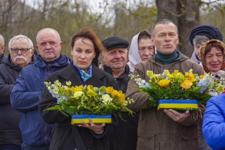 У Бабинцях відкрили Монумент загиблим захисникам України (фото)