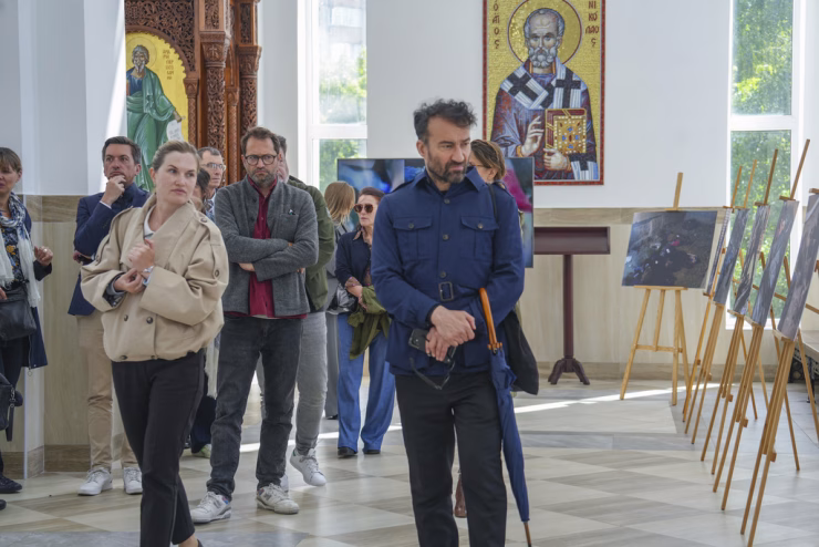культурними діячами Франції