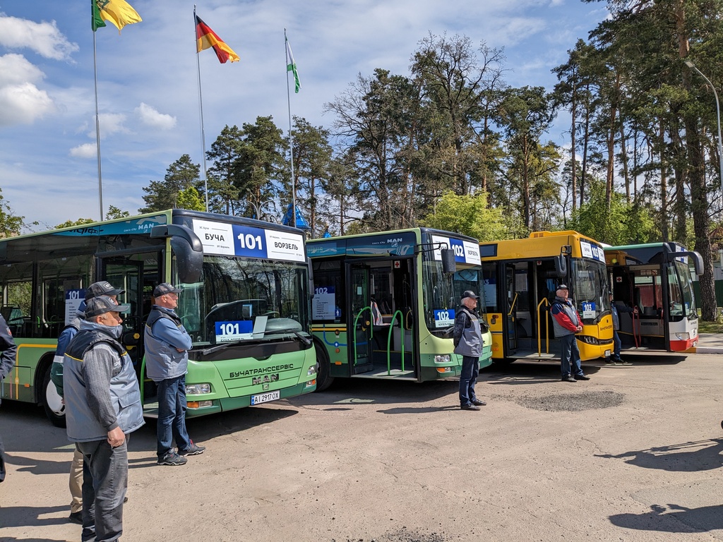 маршрут розклад вартість автобусами