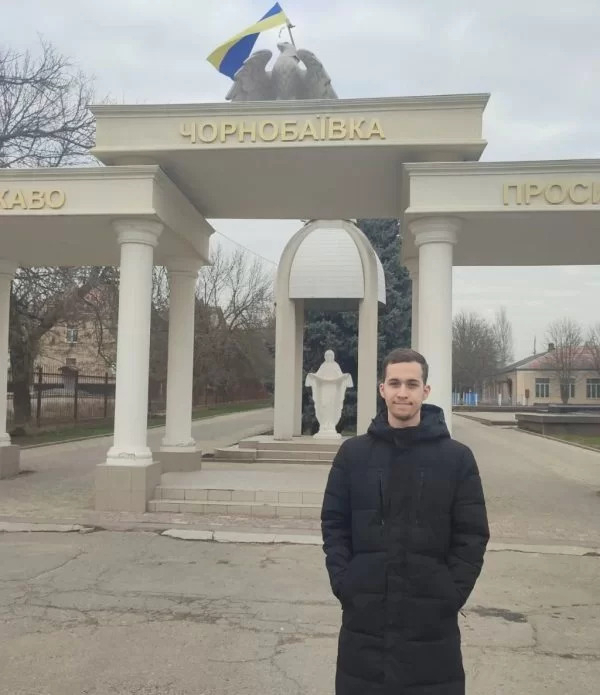 “Двадцять тисяч зібрали за лічені хвилини…” - волонтер Веніамін (ФОТО)